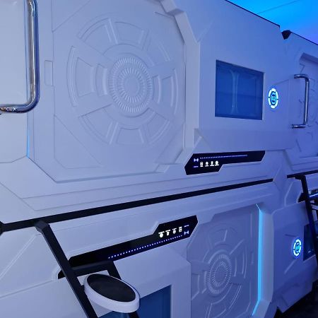 Galaxy Pods Capsule Hotel Boat Quay Singapura Exterior foto