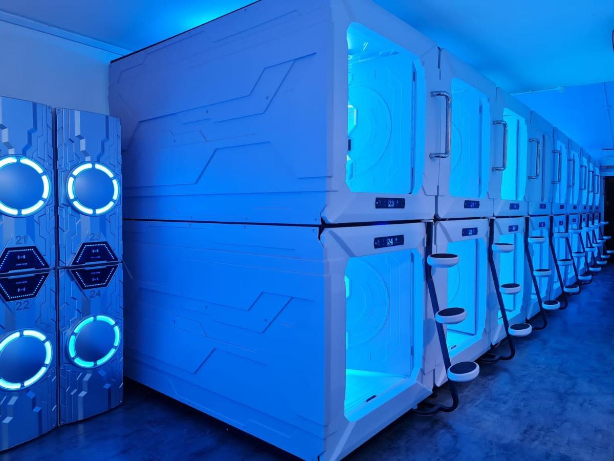 Galaxy Pods Capsule Hotel Boat Quay Singapura Exterior foto