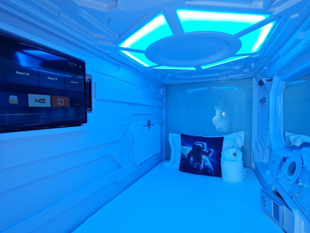 Galaxy Pods Capsule Hotel Boat Quay Singapura Exterior foto