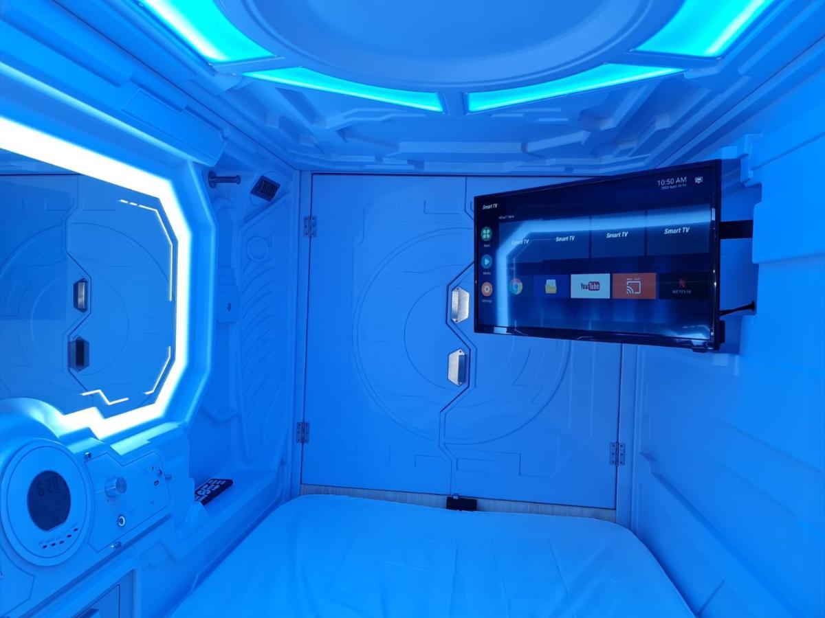 Galaxy Pods Capsule Hotel Boat Quay Singapura Exterior foto