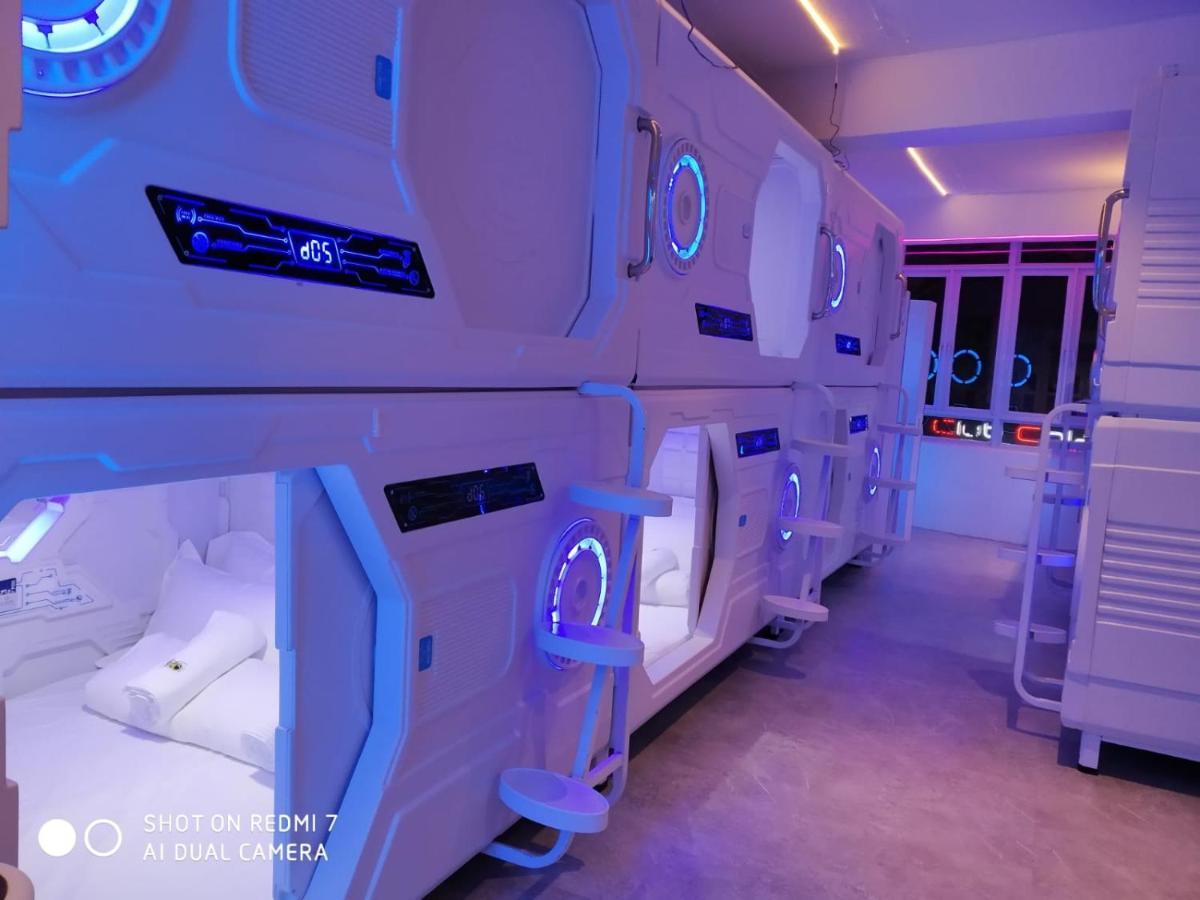 Galaxy Pods Capsule Hotel Boat Quay Singapura Exterior foto